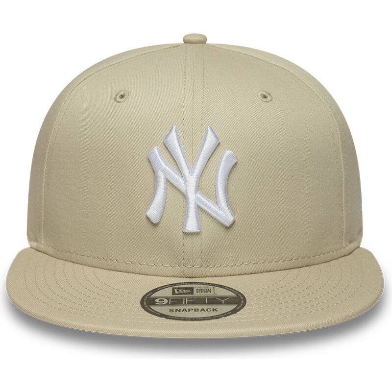 beige-platt-snapback-keps-med-vit-logotyp-9fifty-league-essential-fran-new-york-yankees-mlb-av-new-era