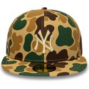 platt-keps-kamouflage-justerad-med-beige-logotyp-59fifty-camo-new-york-yankees-mlb-fran-new-era