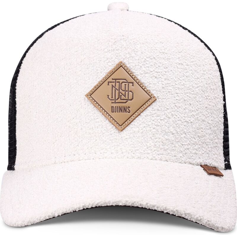 beige-och-svart-trucker-keps-hft-knobfab-fran-djinns