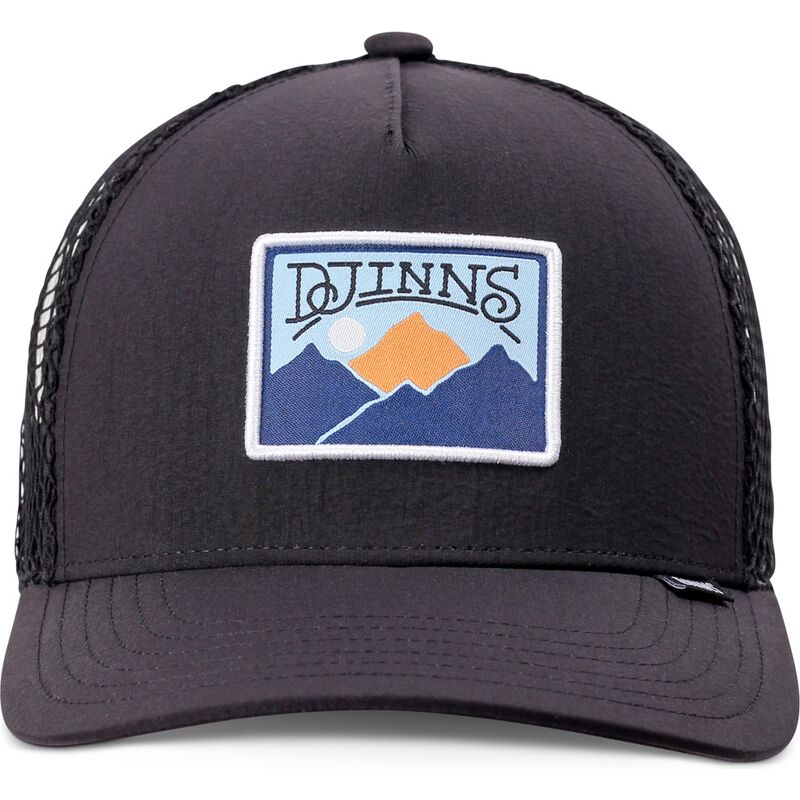 svart-hft-bignet-mountain-trucker-keps-fran-djinns