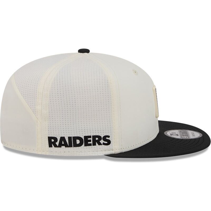 beige-och-svart-platt-keps-snapback-9fifty-training-pack-2026-fran-las-vegas-raiders-nfl-av-new-era