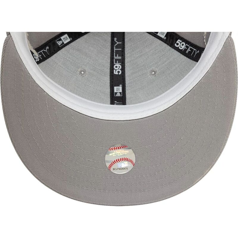 gorra-plana-gris-ajustada-59fifty-zodiac-de-atlanta-braves-mlb-de-new-era