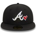 svart-platt-keps-justerad-59fifty-heart-icon-fran-atlanta-braves-mlb-av-new-era