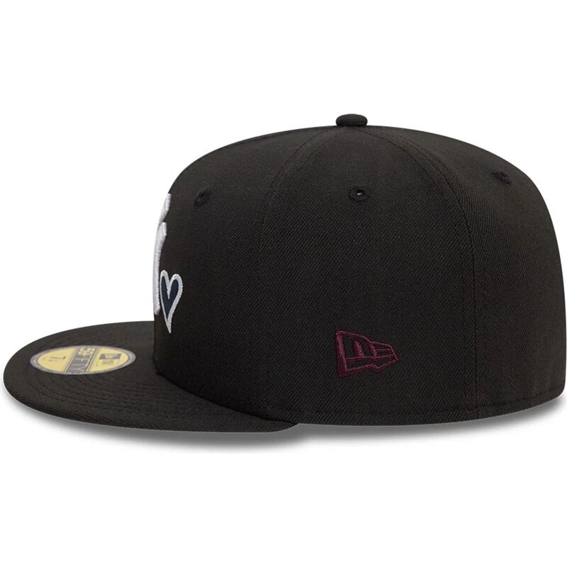 svart-platt-keps-justerad-59fifty-heart-icon-fran-new-york-yankees-mlb-av-new-era