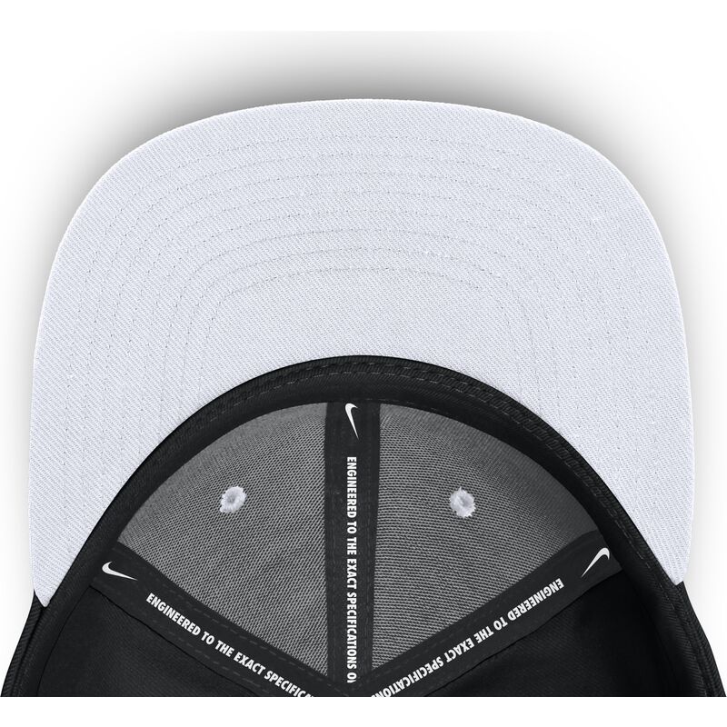 svart-platt-keps-justerbar-primetime-dri-fit-true-structured-round-bill-fran-new-york-yankees-mlb-av-nike