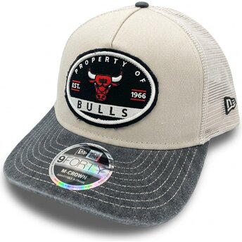 Kepsar böjd beige snapback 9FORTY M-Crown A Frame Fray från Chicago Bulls NBA av New Era