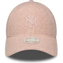 kepsar-bojd-rosa-snapback-rosa-9forty-m-crown-winter-borg-fran-new-york-yankees-mlb-av-new-era