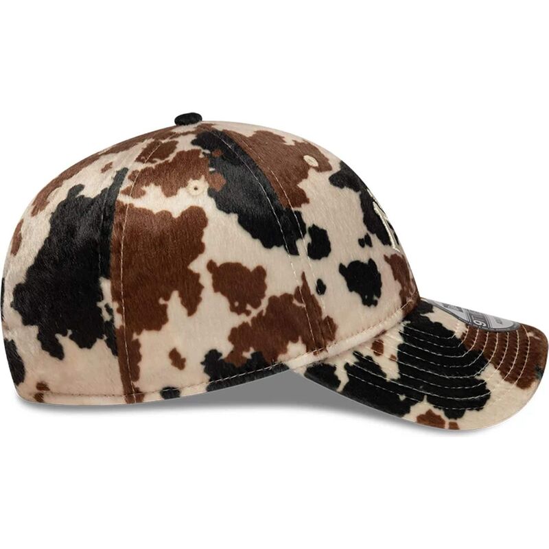 kepsar-bojd-brun-justerbart-band-9twenty-animal-print-fran-new-york-yankees-mlb-av-new-era