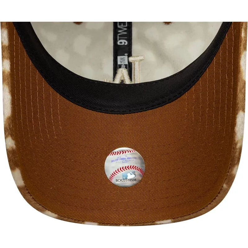 kepsar-bojd-brun-justerbart-band-9twenty-animal-print-fran-los-angeles-dodgers-mlb-av-new-era
