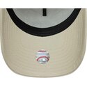 kepsar-bojd-beige-snapback-e-frame-league-essential-fran-new-york-yankees-mlb-av-new-era