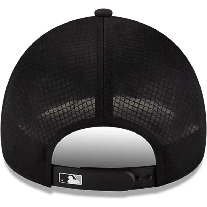 kepsar-bojd-svart-snapback-9forty-apex-batting-practice-fran-chicago-white-sox-mlb-av-new-era kepsar-bojd-svart-snapback-9forty-apex-batting-practice-fran-chicago-white-sox-mlb-av-new-era