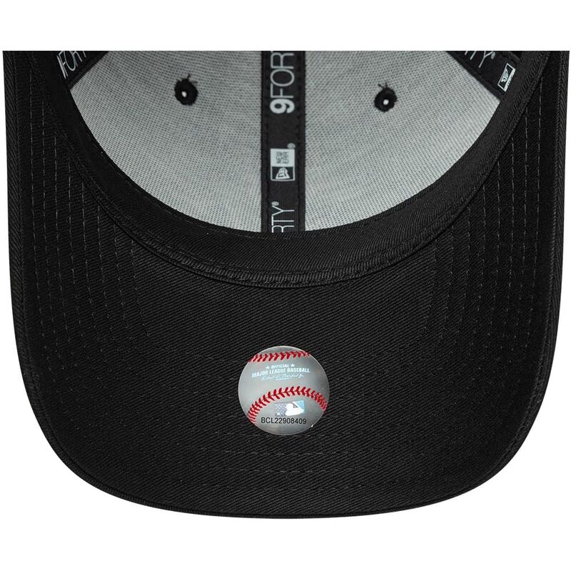 kepsar-bojd-svart-snapback-9forty-m-crown-fran-new-york-yankees-mlb-av-new-era