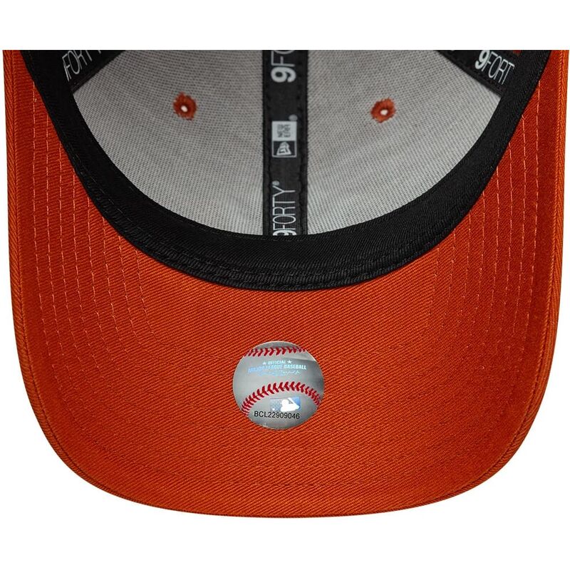 kepsar-bojd-apelsin-snapback-9forty-m-crown-fran-new-york-yankees-mlb-av-new-era