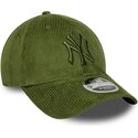 kepsar-bojd-gron-justerbart-band-9forty-m-crown-cord-fran-new-york-yankees-mlb-av-new-era