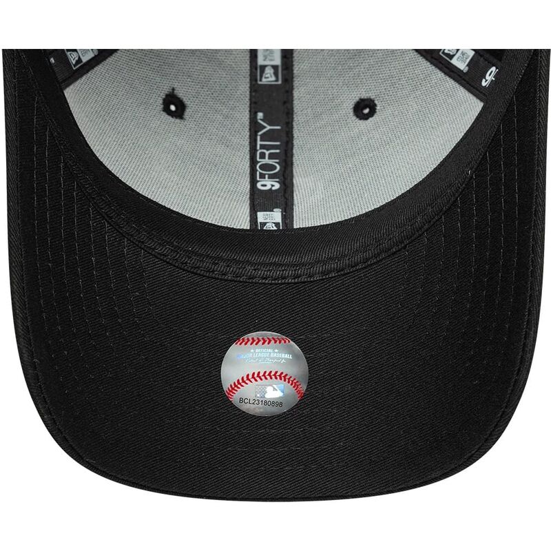 kepsar-bojd-svart-snapback-9forty-m-crown-side-script-fran-chicago-white-sox-mlb-av-new-era