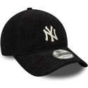kepsar-bojd-svart-snapback-9forty-winter-borg-fran-new-york-yankees-mlb-av-new-era
