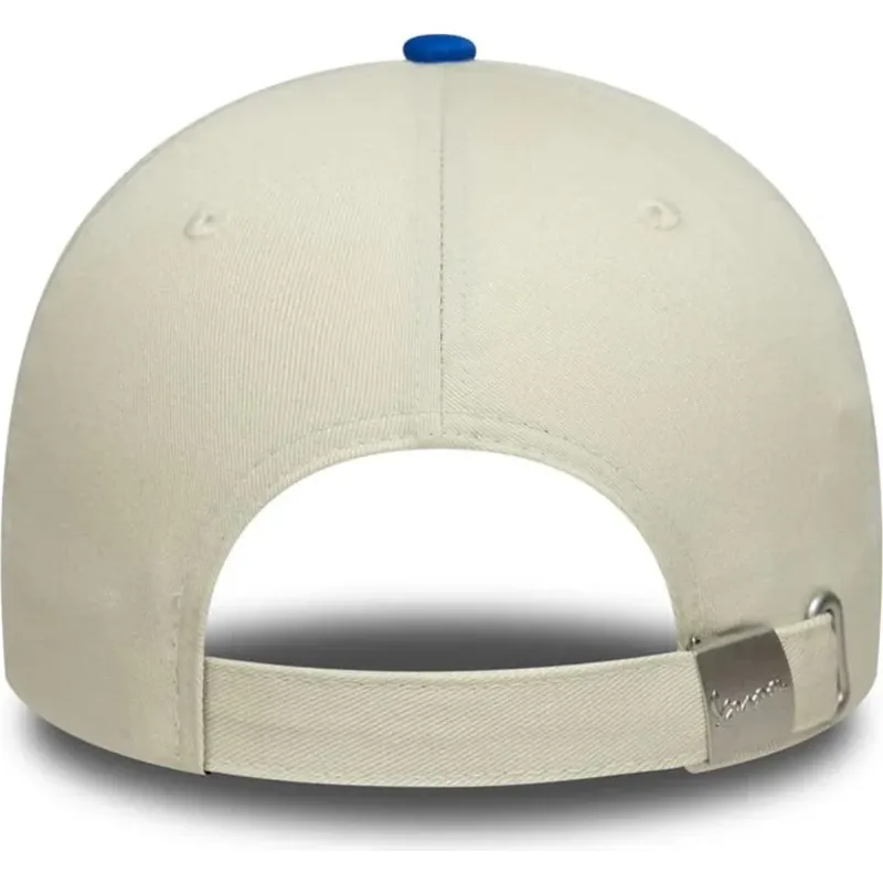 kepsar-bojd-beige-justerbart-band-9forty-contrast-visor-vespa-piaggio-av-new-era