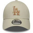 kepsar-bojd-beige-justerbart-band-9forty-faux-pony-infill-fran-los-angeles-dodgers-mlb-av-new-era