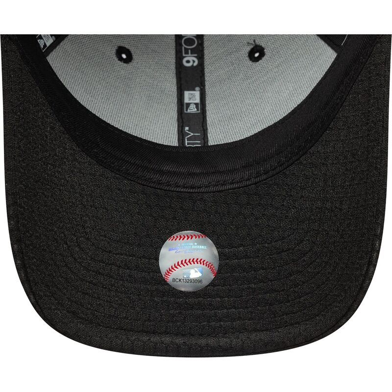 kepsar-bojd-svart-justerbart-band-9forty-flawless-mesh-fran-detroit-tigers-mlb-av-new-era