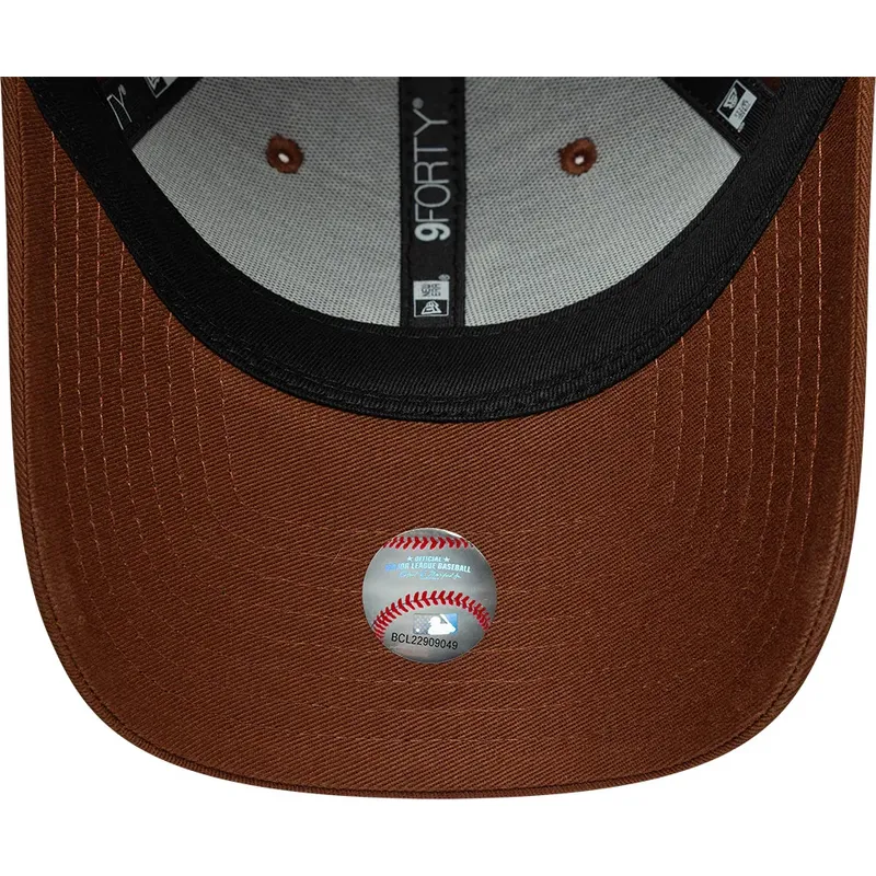 kepsar-bojd-brun-justerbart-band-9forty-league-essential-midi-fran-los-angeles-dodgers-mlb-av-new-era