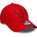 kepsar-bojd-rod-justerbart-band-9forty-outline-fran-chicago-bulls-nba-av-new-era