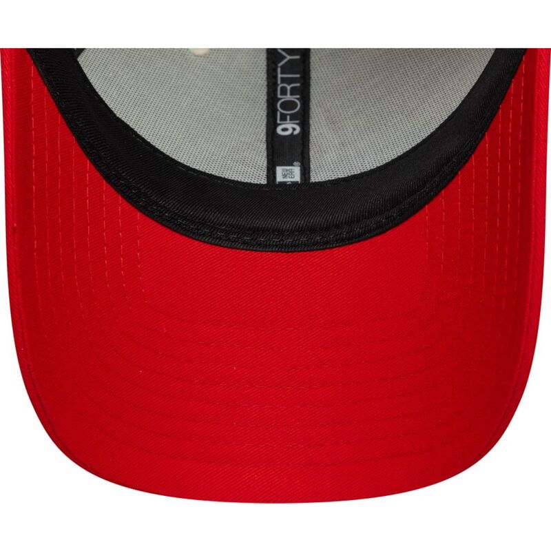 kepsar-bojd-rod-justerbart-band-9forty-contrast-visor-vespa-piaggio-av-new-era kepsar-bojd-rod-justerbart-band-9forty-contrast-visor-vespa-piaggio-av-new-era