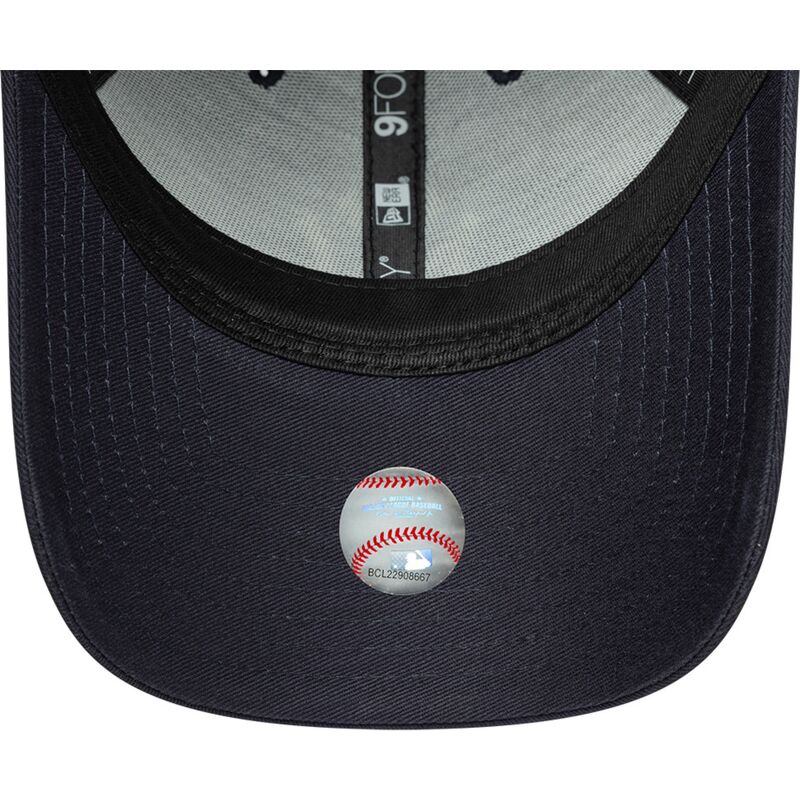 kepsar-bojd-marinbla-justerbart-band-9forty-outdoor-icon-fran-new-york-yankees-mlb-av-new-era