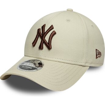 Kepsar böjd beige snapback 9FORTY M-Crown från New York Yankees MLB av New Era