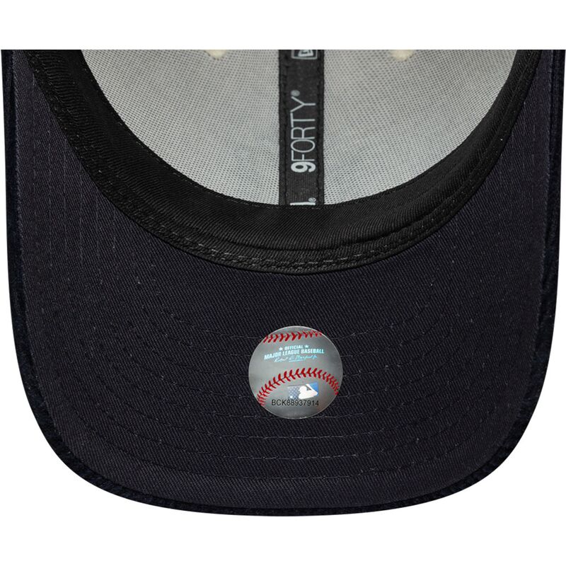 kepsar-bojd-beige-justerbart-band-9forty-m-crown-cord-fran-new-york-yankees-mlb-av-new-era kepsar-bojd-beige-justerbart-band-9forty-m-crown-cord-fran-new-york-yankees-mlb-av-new-era