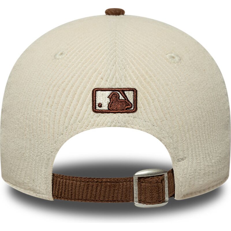 kepsar-bojd-brun-justerbart-band-9forty-m-crown-cord-fran-new-york-yankees-mlb-av-new-era kepsar-bojd-brun-justerbart-band-9forty-m-crown-cord-fran-new-york-yankees-mlb-av-new-era