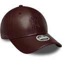 kepsar-bojd-brun-snapback-9forty-m-crown-pu-diamante-fran-new-york-yankees-mlb-av-new-era