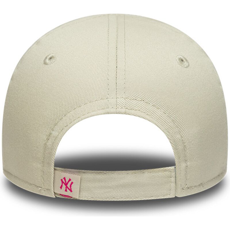 kepsar-bojd-beige-justerbart-band-for-barn-rosa-9forty-dino-icon-fran-new-york-yankees-mlb-av-new-era