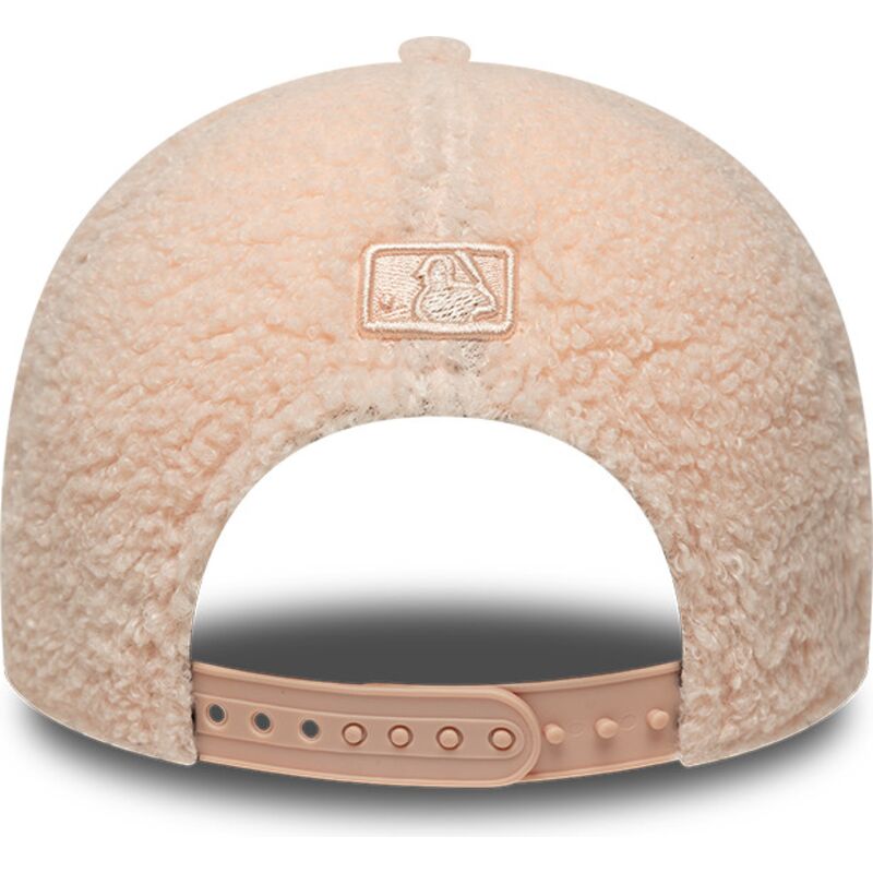 kepsar-bojd-rosa-snapback-for-barn-rosa-9forty-m-crown-winter-borg-fran-new-york-yankees-mlb-av-new-era