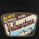 kepsar-bojd-svart-snapback-valin-fran-yellowstone-national-park-av-american-needle