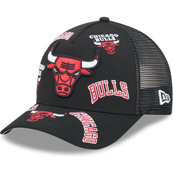 Kepsar böjd svart snapback 9FORTY M-Crown A Frame All Over från Chicago Bulls NBA av New Era