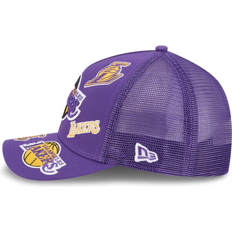 kepsar-bojd-violett-snapback-9forty-m-crown-a-frame-all-over-fran-los-angeles-lakers-nba-av-new-era