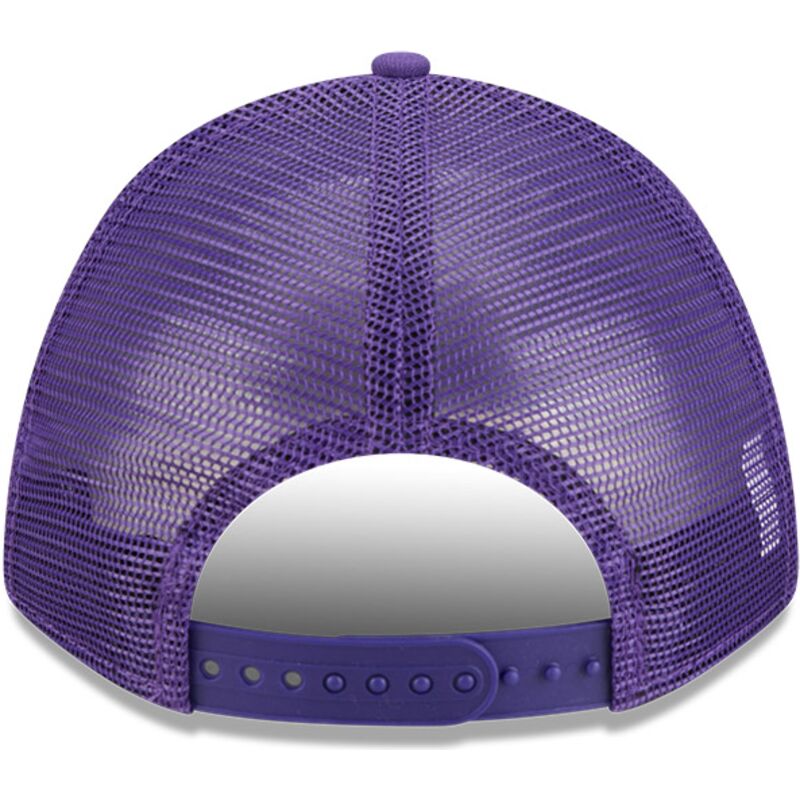 kepsar-bojd-violett-snapback-9forty-m-crown-a-frame-all-over-fran-los-angeles-lakers-nba-av-new-era