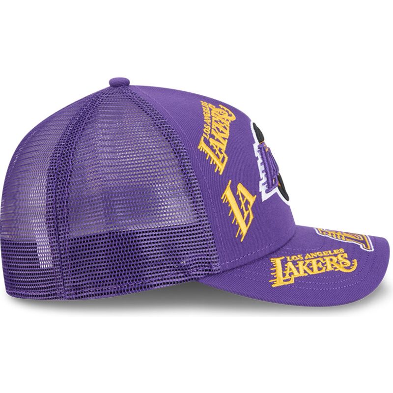 kepsar-bojd-violett-snapback-9forty-m-crown-a-frame-all-over-fran-los-angeles-lakers-nba-av-new-era