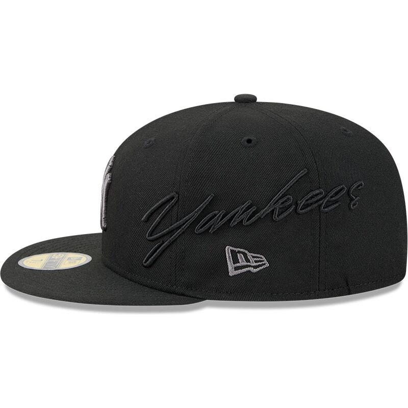 kepsar-platt-svart-justerad-59fifty-side-script-fran-new-york-yankees-mlb-av-new-era