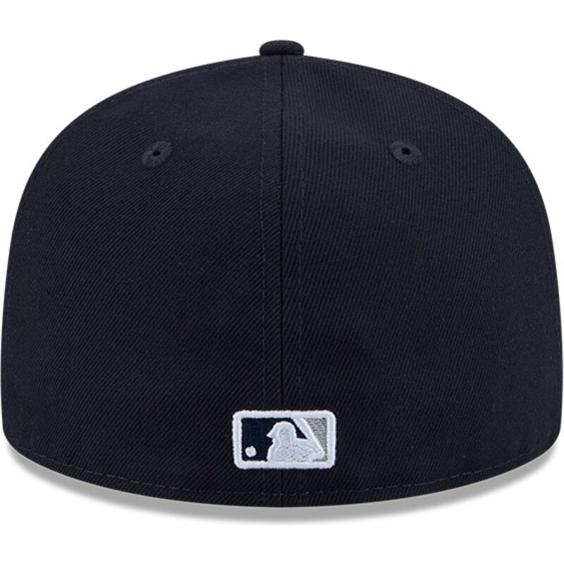 kepsar-platt-marinbla-justerad-59fifty-rhinestone-badge-fran-new-york-yankees-mlb-av-new-era