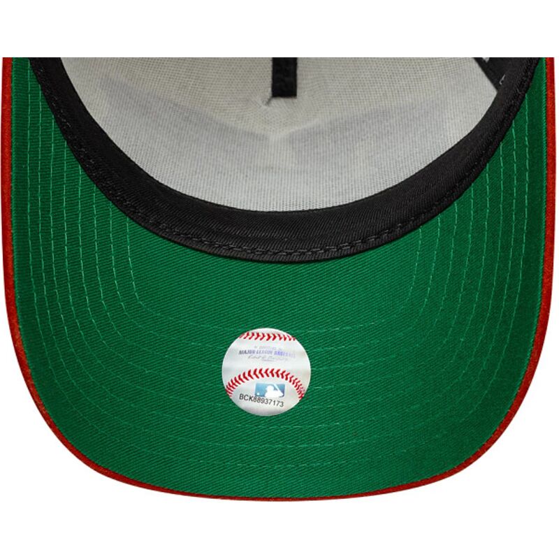kepsar-bojd-beige-snapback-e-frame-wordmark-suede-fran-new-york-yankees-mlb-av-new-era