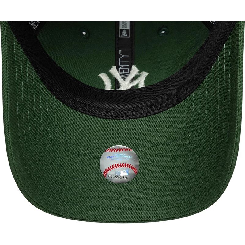 kepsar-bojd-gron-justerbart-band-9twenty-league-essential-midi-fran-new-york-yankees-mlb-av-new-era