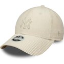 kepsar-bojd-beige-justerbart-band-9forty-cord-fran-new-york-yankees-mlb-av-new-era