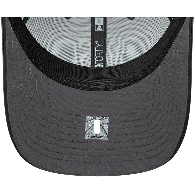 kepsar-bojd-gra-justerbart-band-9forty-recycled-fran-chicago-bulls-nba-av-new-era