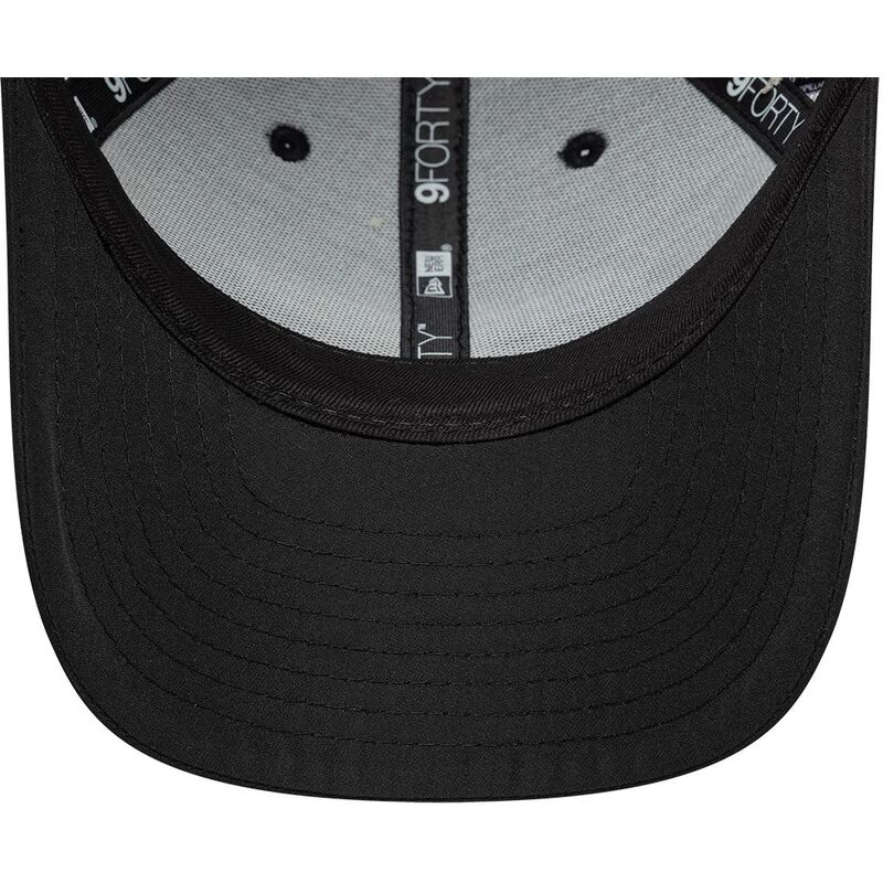 kepsar-bojd-svart-snapback-9forty-m-crown-featherweight-poly-fran-fc-barcelona-laliga-av-new-era kepsar-bojd-svart-snapback-9forty-m-crown-featherweight-poly-fran-fc-barcelona-laliga-av-new-era