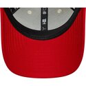 kepsar-bojd-beige-justerbart-band-for-barn-9forty-contrast-fran-manchester-united-football-club-premier-league-av-new-era