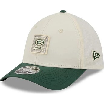 Kepsar böjd grön justerad 39THIRTY M-Crown Training 2026 från Green Bay Packers NFL av New Era
