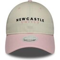 kepsar-bojd-beige-justerbart-band-rosa-9twenty-fran-newcastle-united-football-club-premier-league-av-new-era