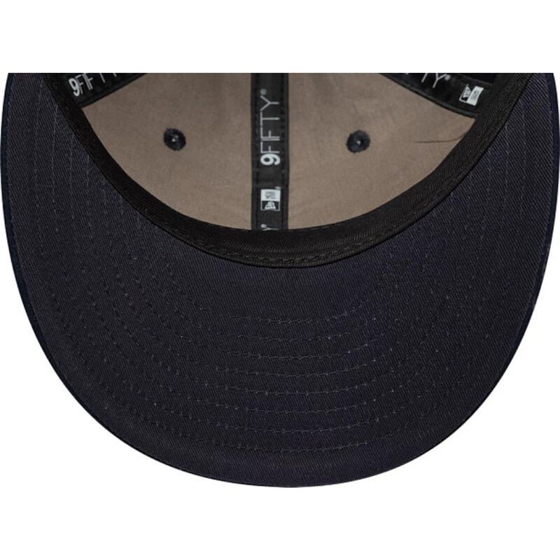 kepsar-bojd-marinbla-justerbart-band-9fifty-retro-crown-suede-av-new-era