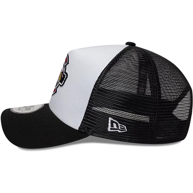 kepsar-bojd-svart-snapback-a-frame-location-icon-fran-pigs-eye-garage-av-new-era
